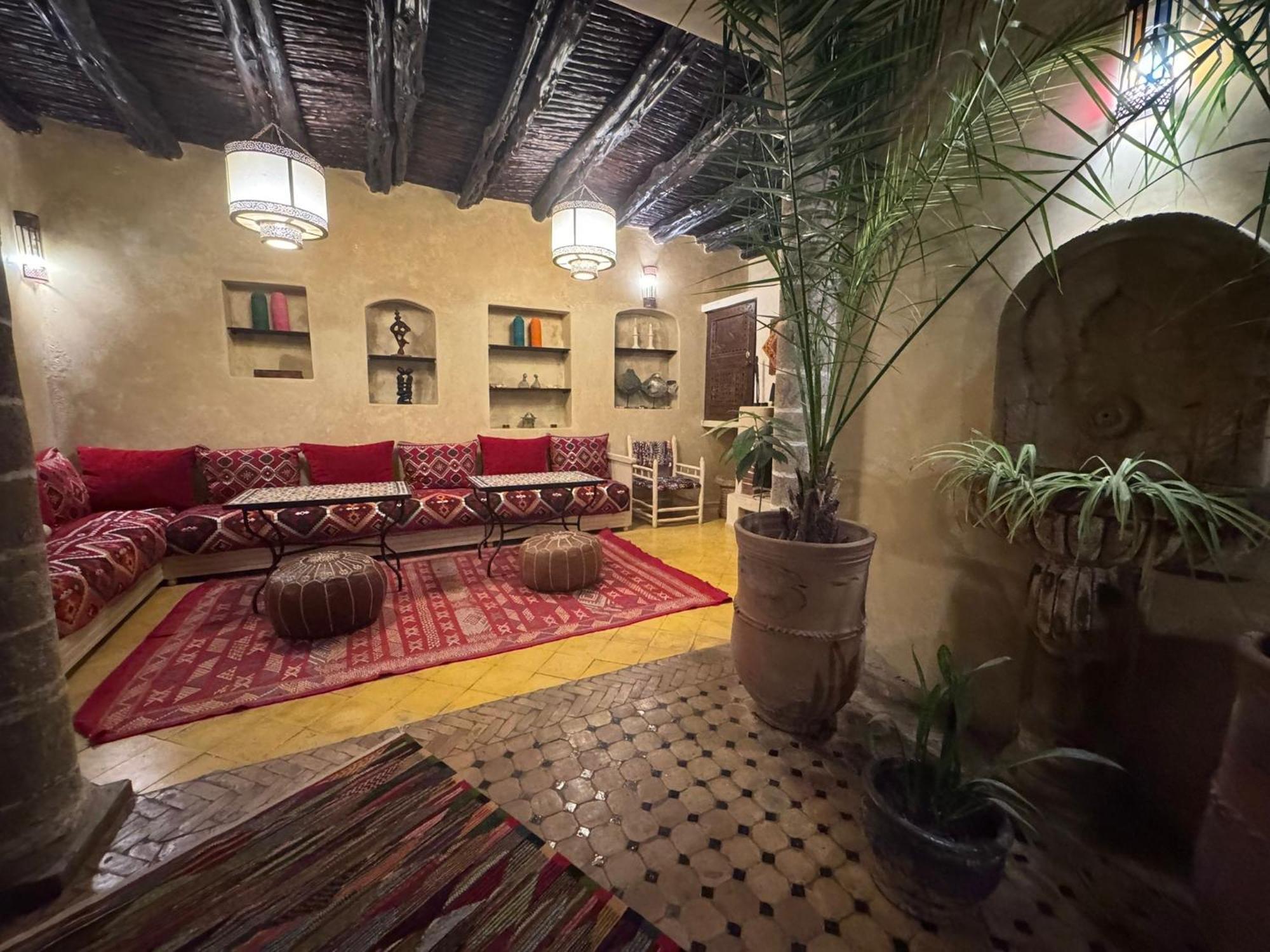 Riad Dar Abi Эс-Сувейра Экстерьер фото